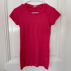 Lululemon Vibrant Redish Pink Swiftly Tech Top